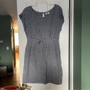 Old Navy Blue and White Stripe Dress Size Medium